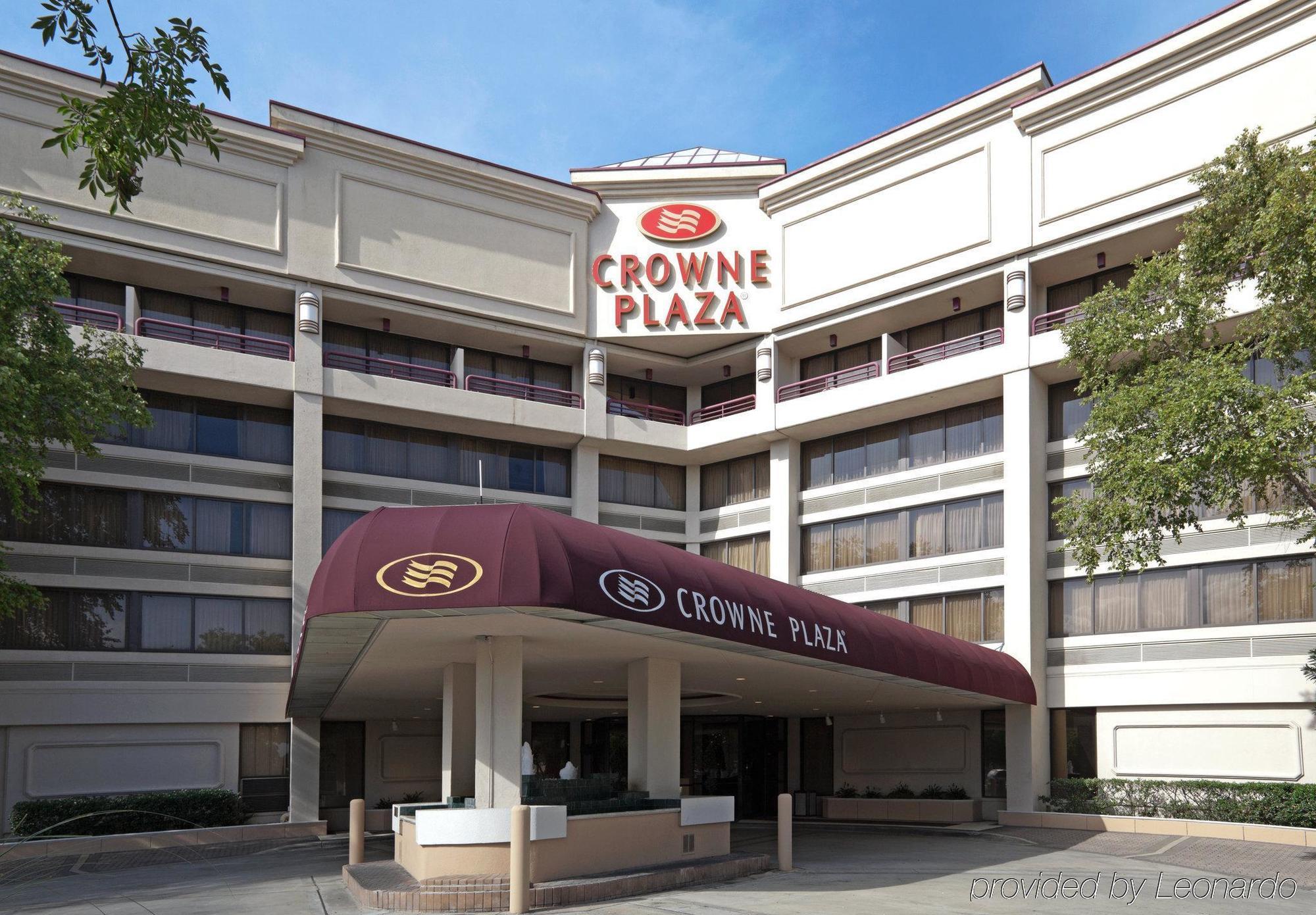 Crowne Plaza Executive Center Baton Rouge By Ihg Hotel Exterior photo