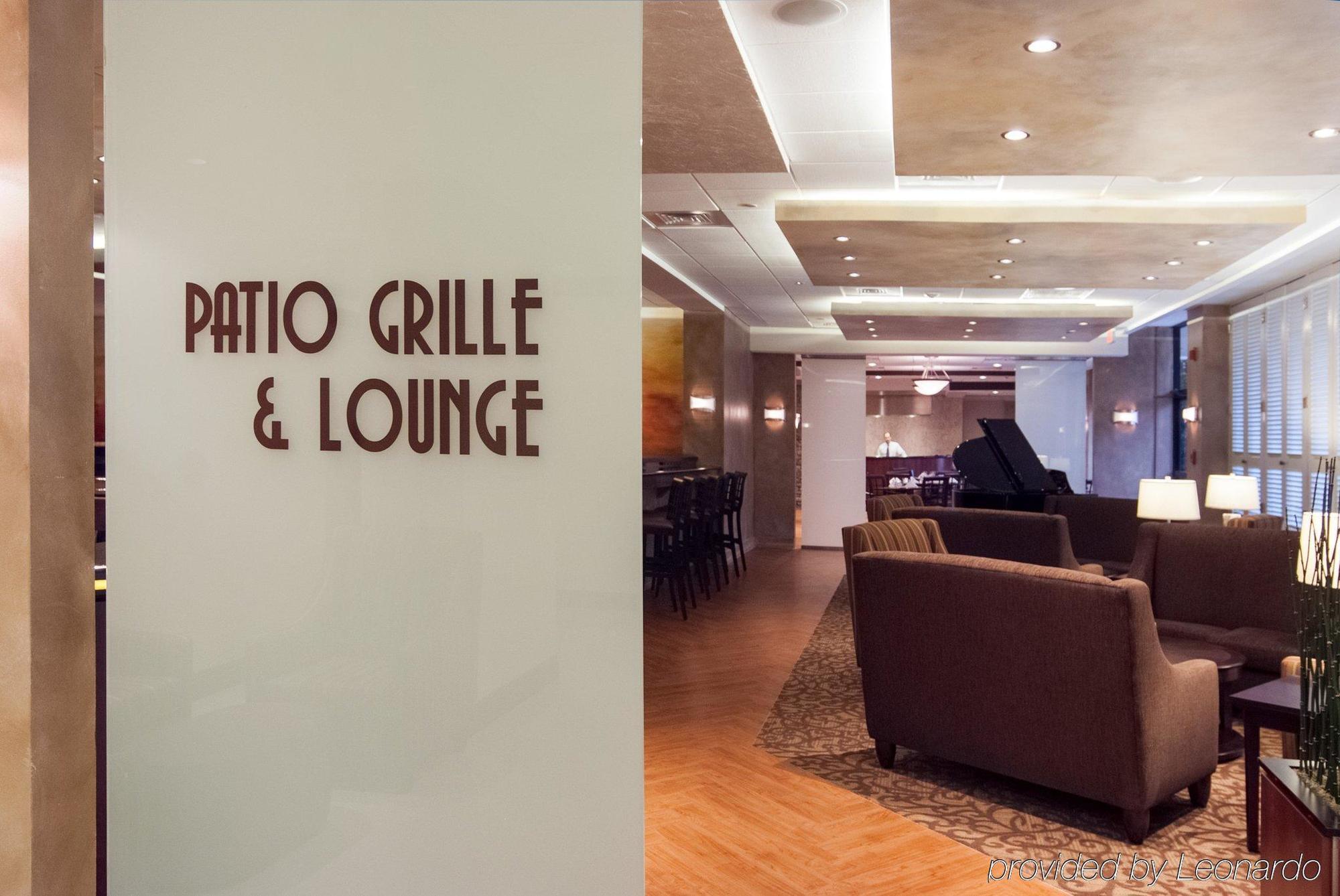 Crowne Plaza Executive Center Baton Rouge By Ihg Hotel Exterior photo