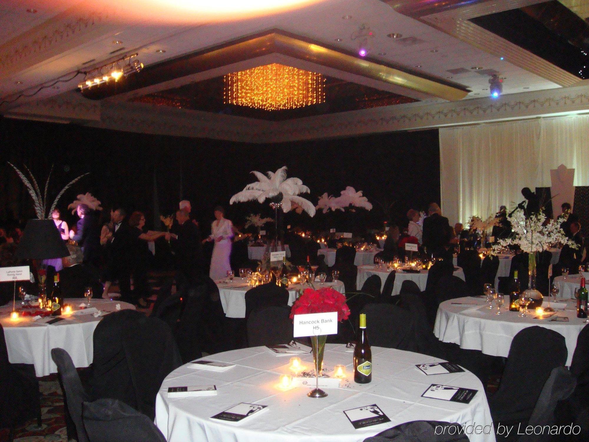 Crowne Plaza Executive Center Baton Rouge By Ihg Hotel Restaurant photo