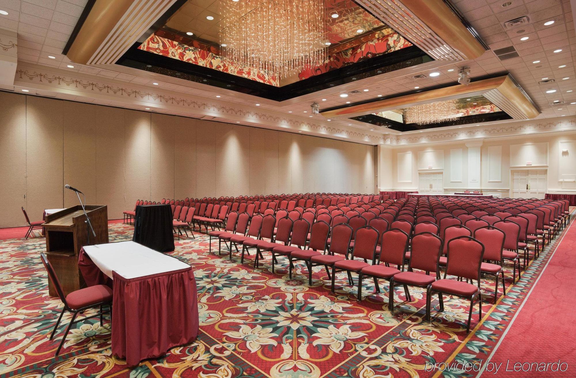 Crowne Plaza Executive Center Baton Rouge By Ihg Hotel Exterior photo